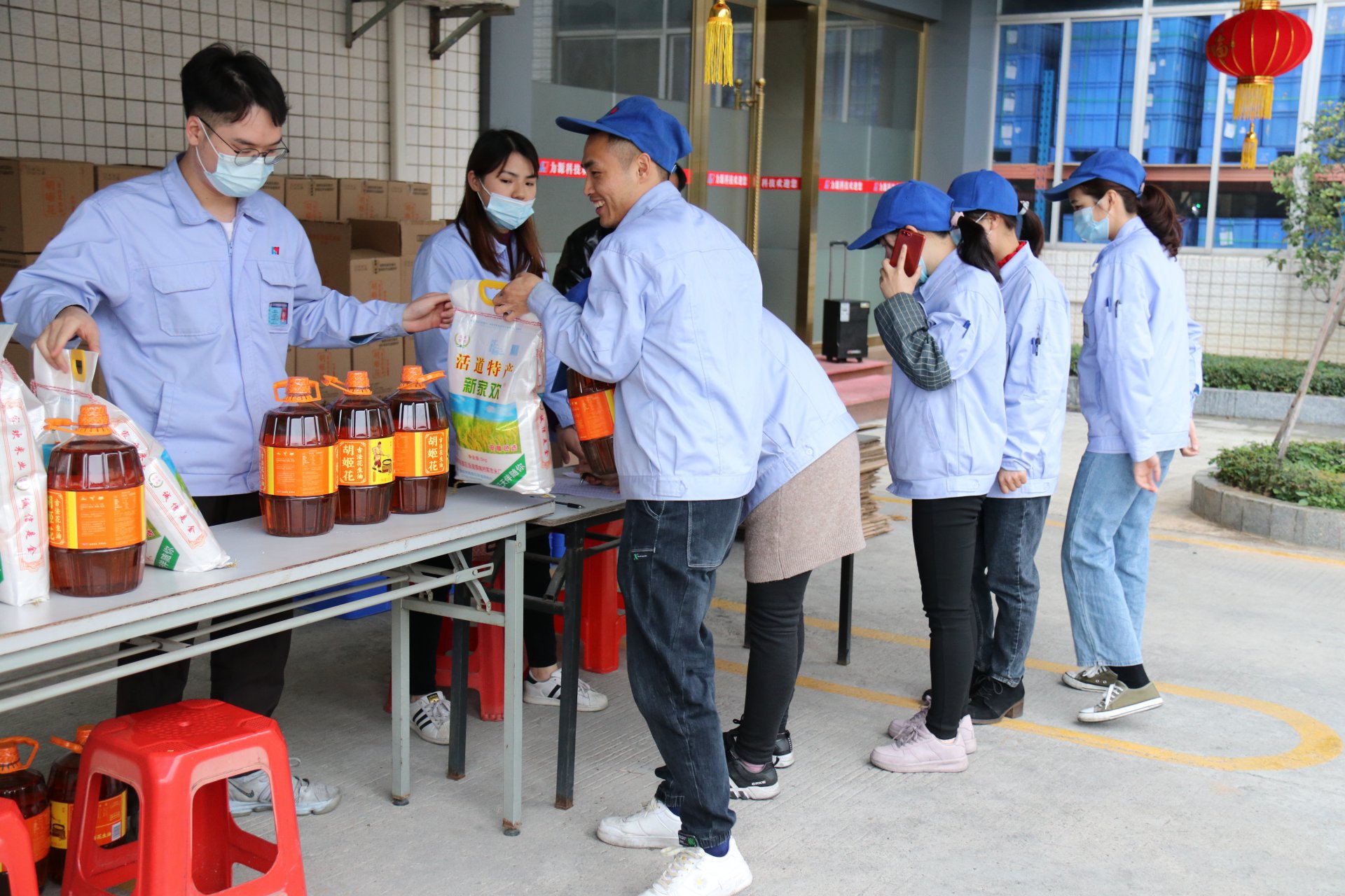 金牛送福，喜迎新春——BBIN官方网站登录,bbin宝盈集团平台首页,bb科技向全体员工发放春节福利